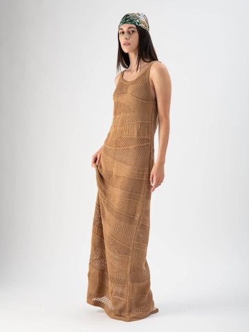 Abito di MND in beige