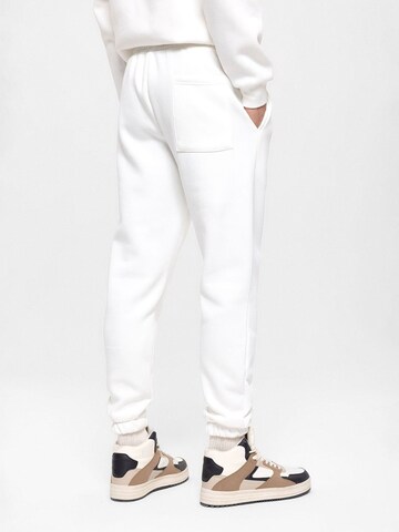 Effilé Pantalon Antioch en blanc