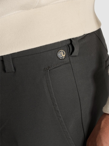 Tapered Pantaloni chino 'Cyclas tapered fit chino' di CAST IRON in grigio