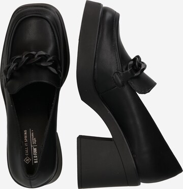 CALL IT SPRING Pumps in Black
