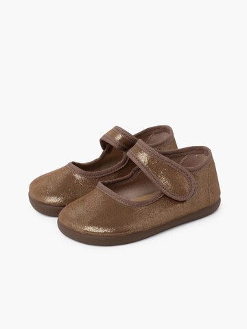 Chaussure basse Pisamonas en marron