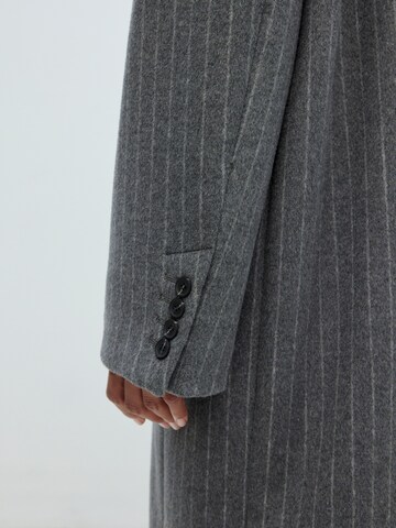 EDITED Between-seasons coat 'Rylan' in Grey