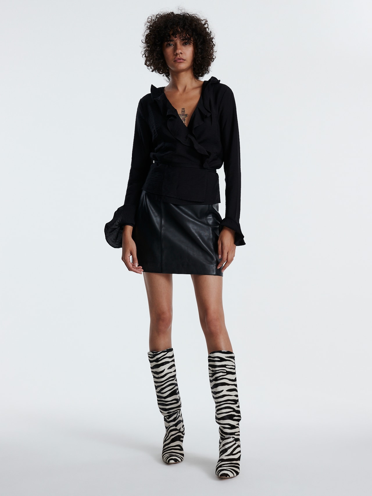 EDITED Blouse 'Skyler' Zwart