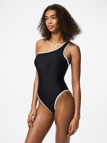 PIECES Bustier Badedragt 'PCLeja' i sort: forside