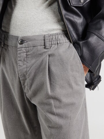 JACK & JONES Конический (Tapered) Брюки со складками 'JPSTACE' в Серый
