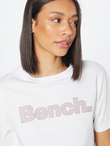 BENCH T-Shirt 'KAY' in Weiß