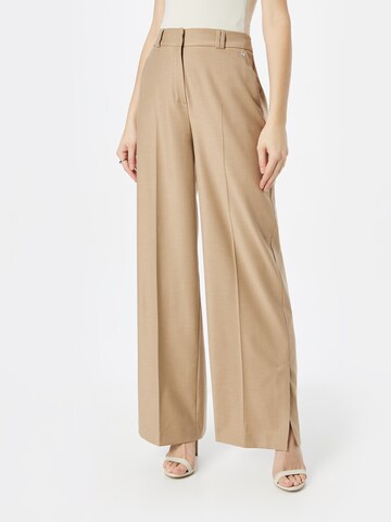 COMMA - Pierna ancha Pantalón de pinzas en marrón: frente