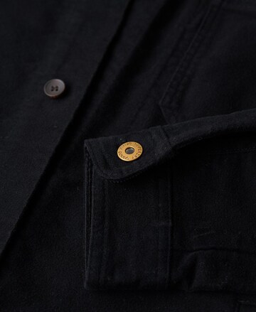 Superdry Prehodna jakna | črna barva