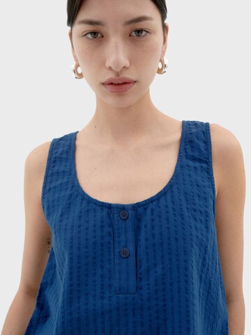 Thinking MU Top 'JUSTINE' in Blue
