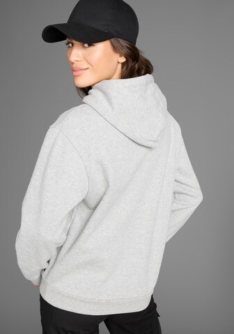 KangaROOS Sweatshirt in Grau