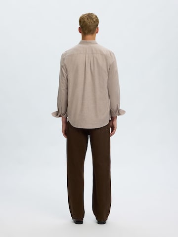 SELECTED Regular fit Overhemd 'SLMCole' in Bruin