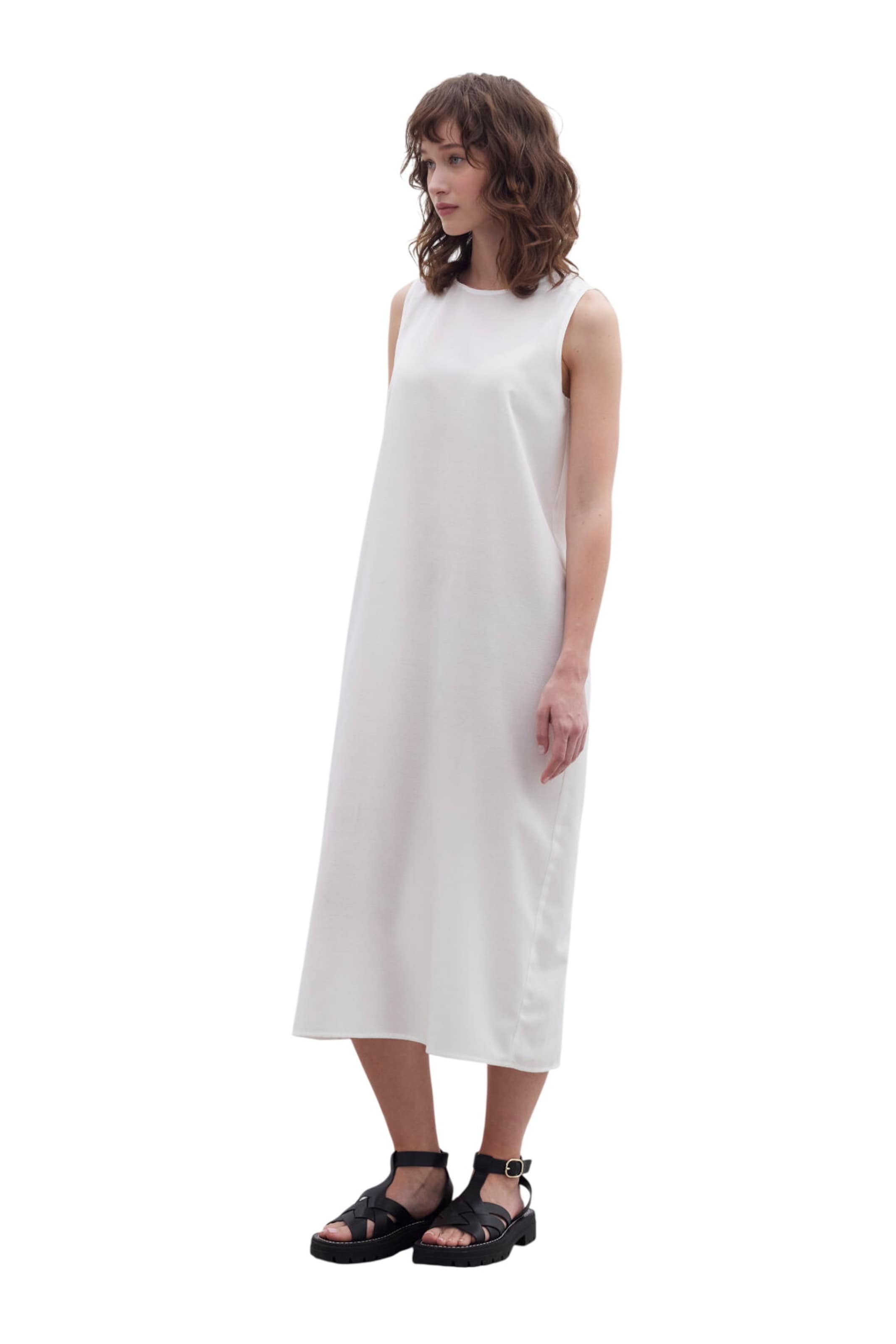 MANUKA Dress in White