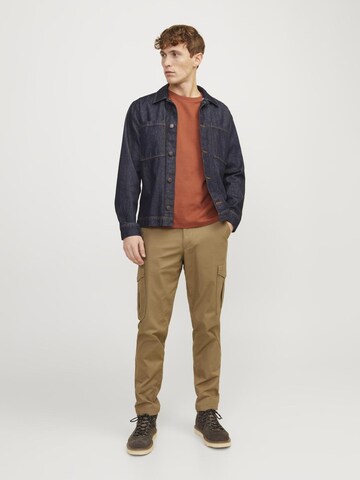 Regular Pantalon cargo JACK & JONES en marron