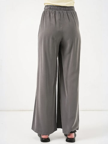Wide Leg Pantalon Bigdart en gris
