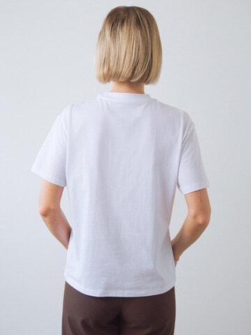 Maglia extra large di Honest Basics in bianco