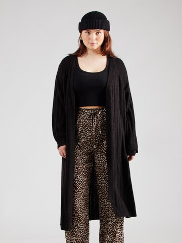 PIECES Curve Cardigan 'PCMAGGY' i sort: forside