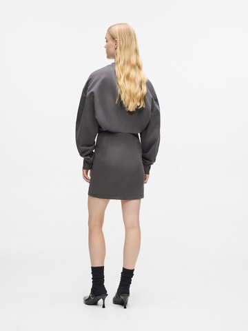 KARL LAGERFELD JEANS Mekko värissä harmaa