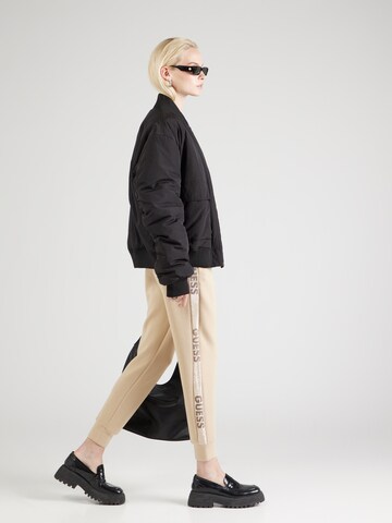 GUESS Конический (Tapered) Штаны в Серый