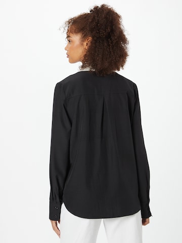 Wallis Curve Blouse in Black