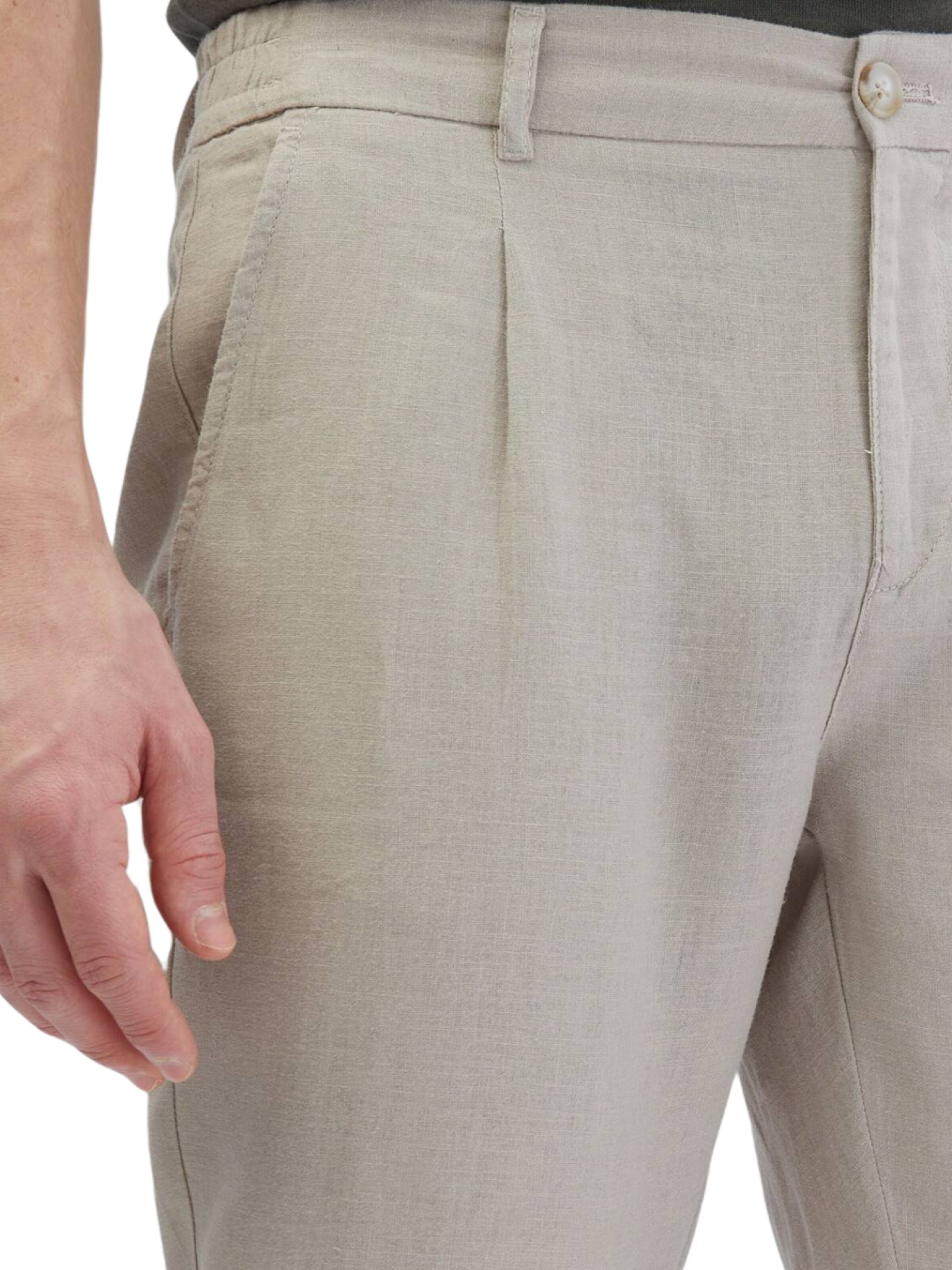 Ramsey Regular Pleat-Front Pants in Beige