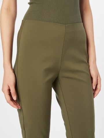 Slimfit Pantaloni di rosemunde in verde