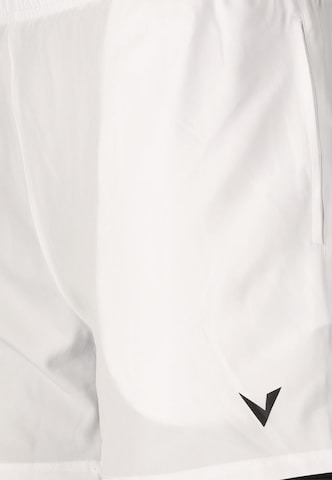 Virtus Regular 2-in-1-Shorts 'Zayne V2' in Weiß
