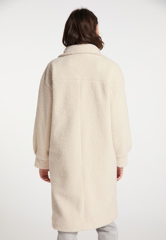 MYMO Between-Seasons Coat in White