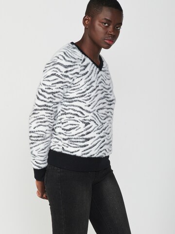 KOROSHI - Jersey en blanco
