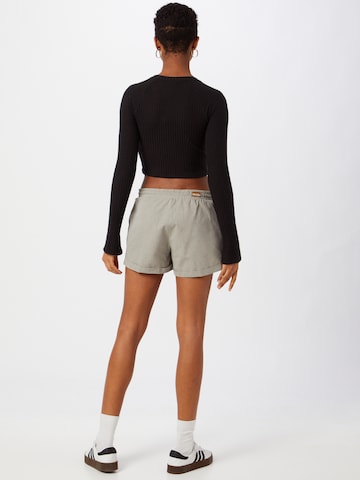 Iriedaily Regular Shorts in Grau