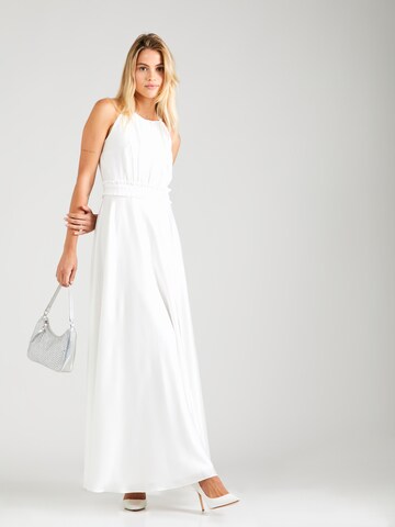 SWING Βραδινό φόρεμα σε λευκό