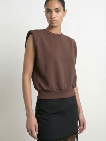 HYPEDROP Sweatshirt 'HDIsolde' in Brown: front