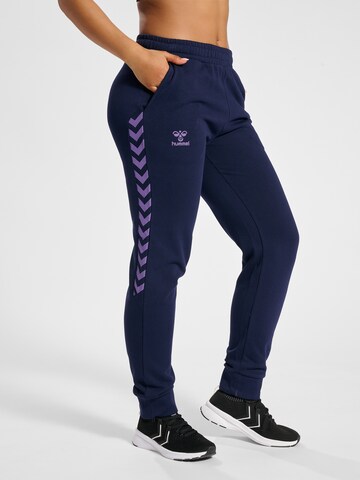 Effilé Pantalon de sport Hummel en bleu