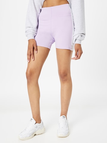 Hummel Skinny Sportshorts 'Zella' in Lila: predná strana