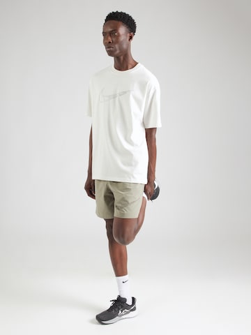 Nike Sportswear Shirt in White