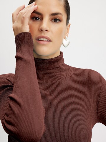 Pull-over 'Silvi' Gestuz en marron