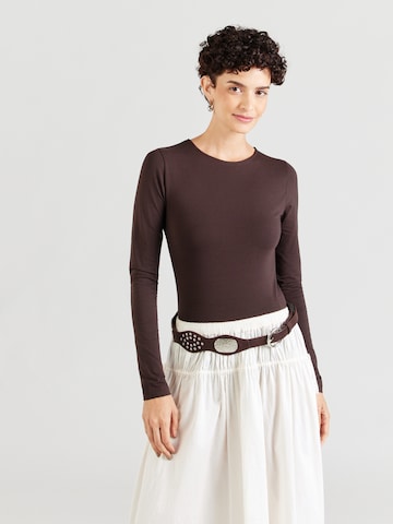 ABOUT YOU - Body camiseta 'Lulu' en marrón: frente