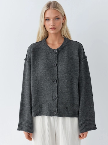 Hiccup Knit Cardigan in Grey: front