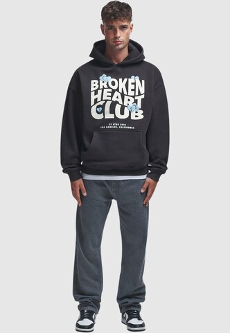2Y Studios Sweatshirt 'Broken Heart Club' in Black