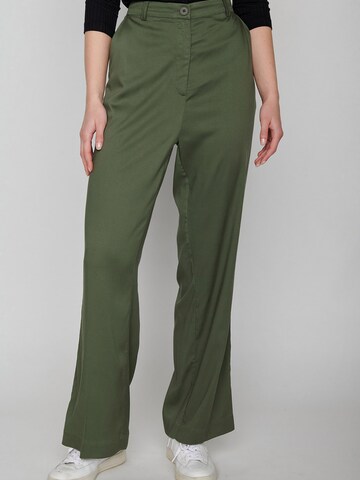GREENBOMB Loosefit Broek in Groen: voorkant
