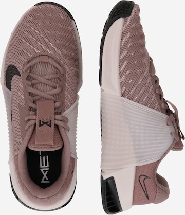 purpurinė NIKE Sportiniai batai 'Metcon 9'