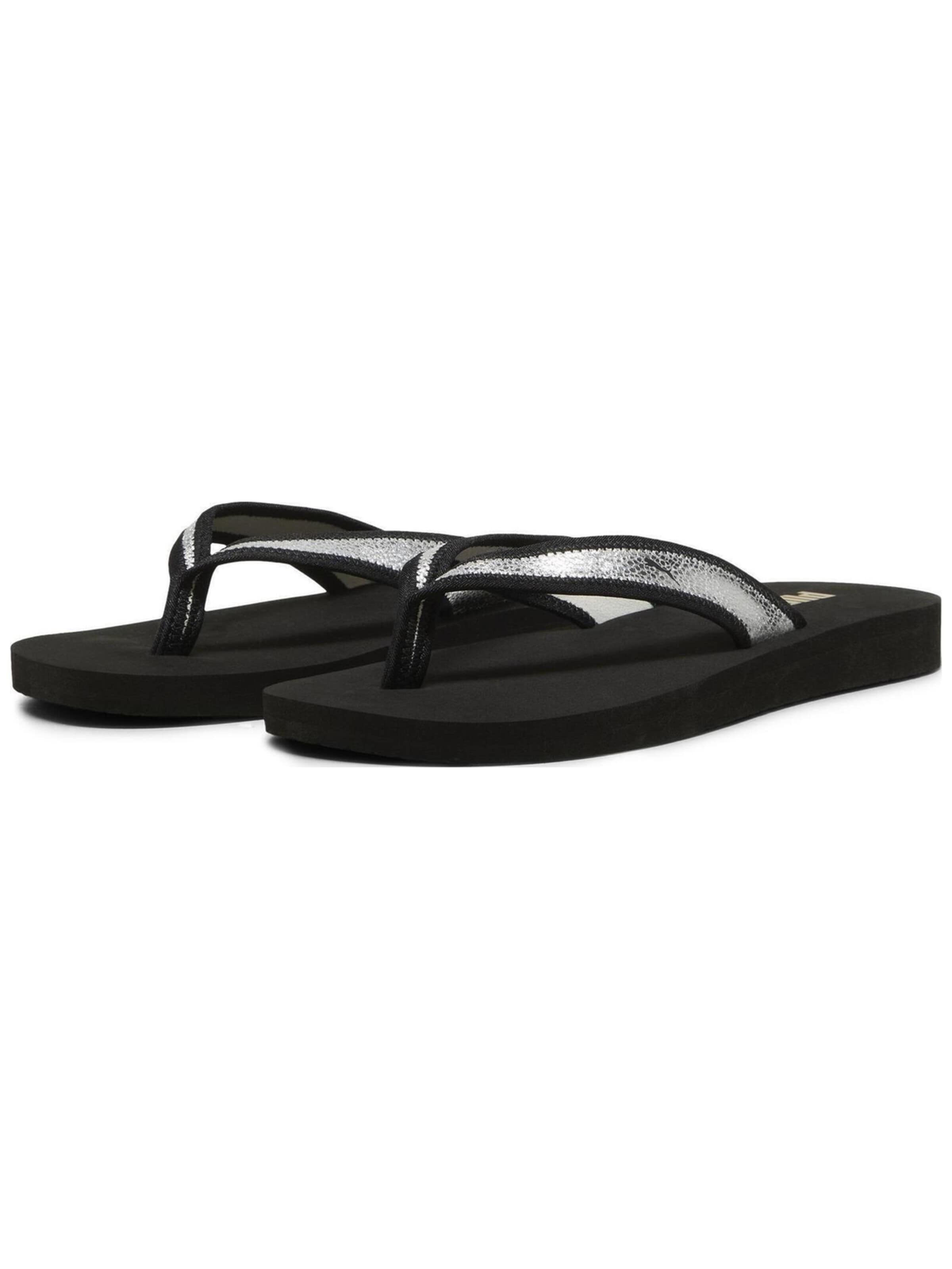 Ciabatta 'Puma Sandy Flip Metallic Shine' di PUMA in nero