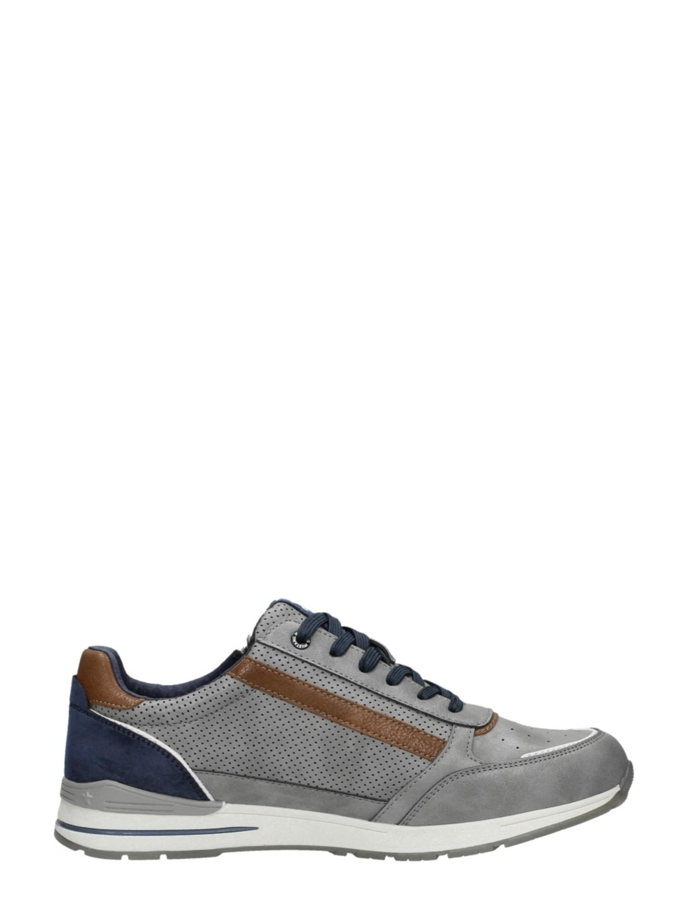 Baskets basses 'Sneakers Laag' MUSTANG en gris