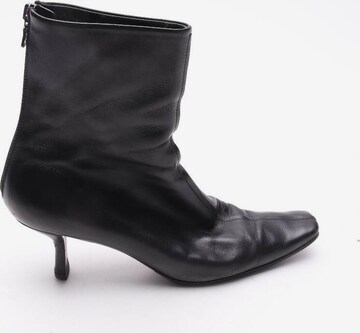 PRADA Stiefeletten 36 in Schwarz: predná strana