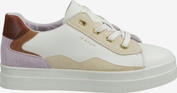 Baskets basses GANT en blanc