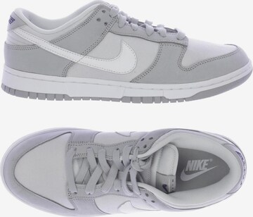 NIKE Sneakers & Trainers in 41 in Grey: front