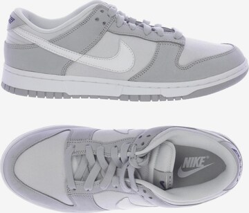 NIKE Sneaker 41 in Grau: predná strana