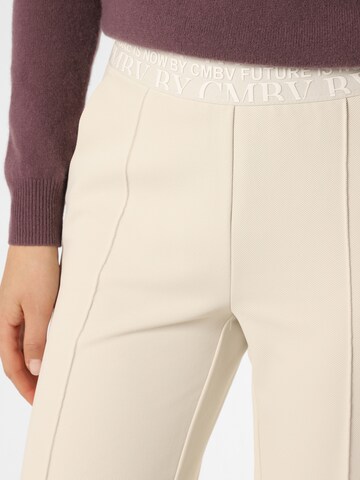 Cambio Regular Pleat-Front Pants 'Cameron' in White