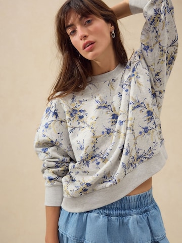 Next Sweatshirt i grå: forside