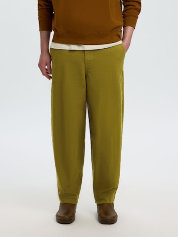 SELECTED Pants in Green: front