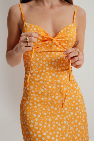 A LOT LESS - Vestido 'Alena' em laranja